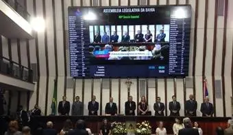 Sessão Solene em comemoração aos 75 anos emociona os presentes