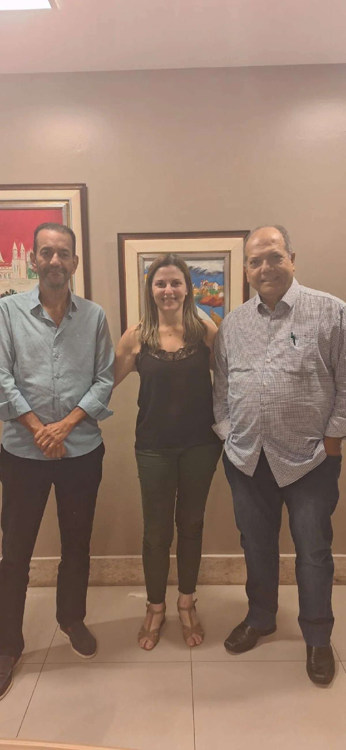 Presidente do Cremeb, conselheiro Otávio Marambaia, visita a sede da ABM para uma reunião com o presidente Dr. Robson Moura